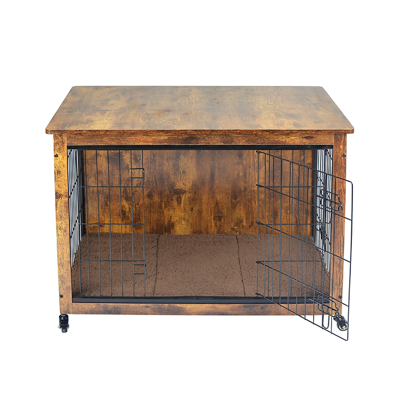 Vnitřní dřevěný nábytek ve stylu psí klece s polštářem a koly Vnitřní dřevěný nábytek ve stylu psí klece s polštářem a koly