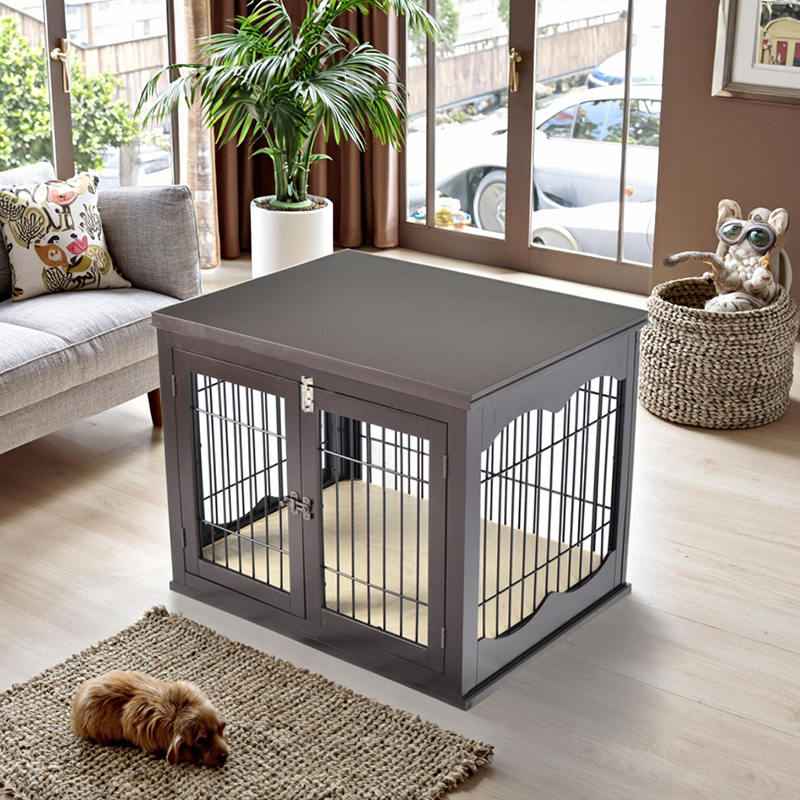 Vnitřní velký dřevěný nábytek ve stylu psí klece Vnitřní velký dřevěný nábytek ve stylu psí klece