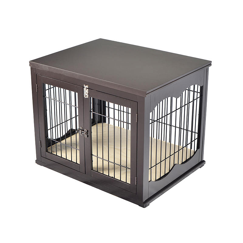 Vnitřní velký dřevěný nábytek ve stylu psí klece Vnitřní velký dřevěný nábytek ve stylu psí klece