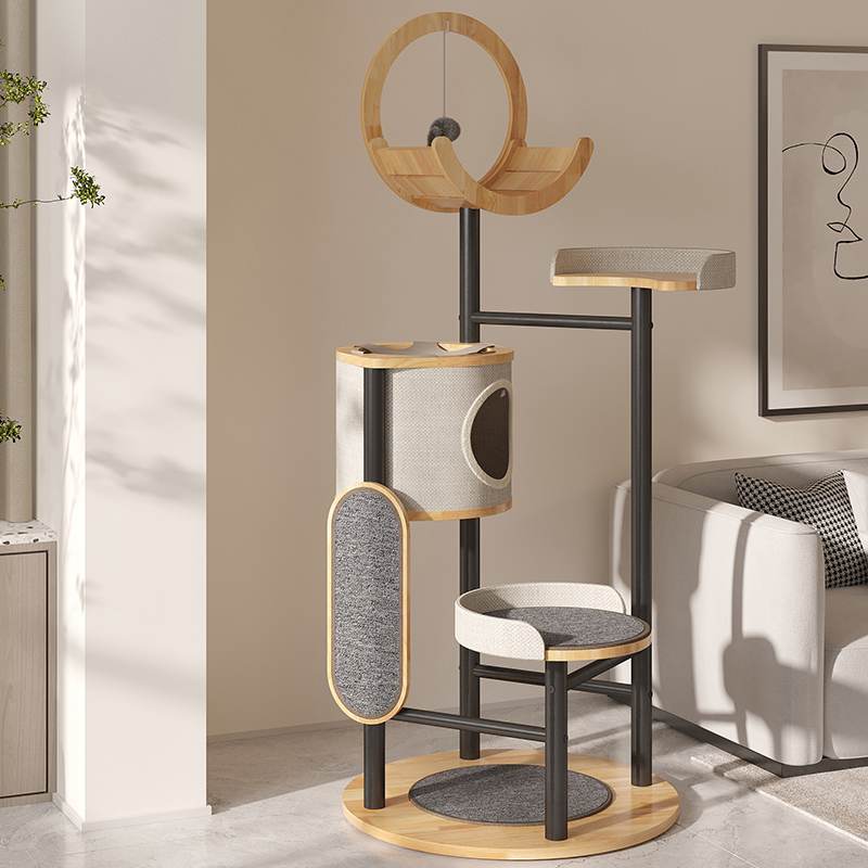 Gumové dřevo a ocelová věž kočky lezení stromu Gumové dřevo a ocelová věž kočky lezení stromu