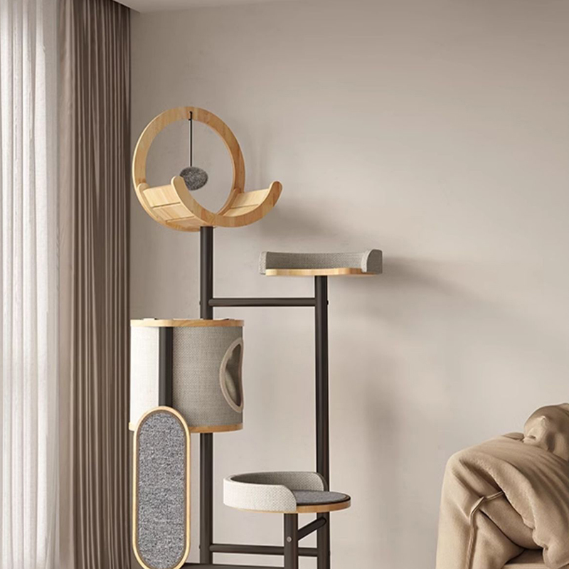 Gumové dřevo a ocelová věž kočky lezení stromu Gumové dřevo a ocelová věž kočky lezení stromu